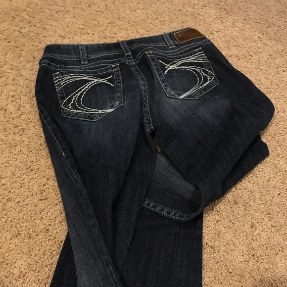 Silver jeans. - Picture 3 of 3